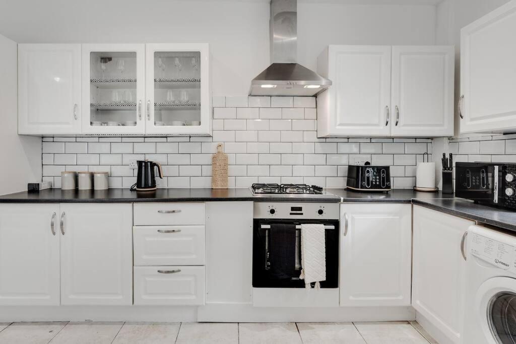 Liverpool 3 Bed House Exterior photo